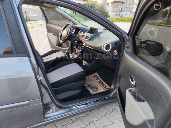 Galeriden Renault Clio 1.2 Extreme 2010 Model Manisa