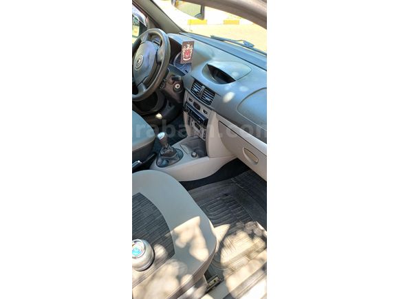 Sahibinden Renault Symbol 1.4 Expression plus 2009 Model  187### km Gri
