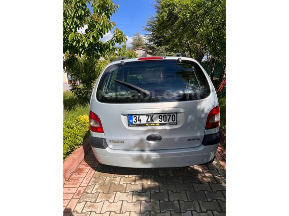 Sahibinden Renault Scenic 1.6 RXE 2000 Model 
