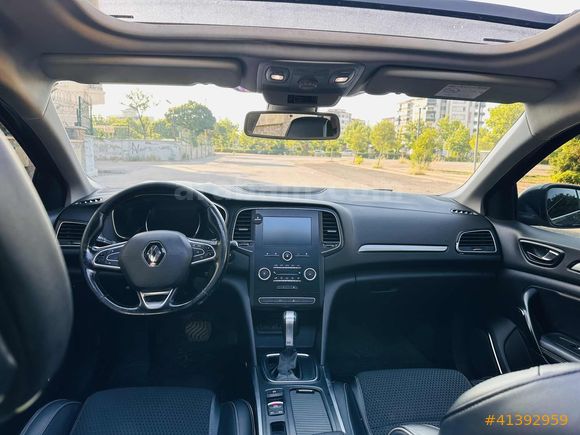 BOZKAR'DAN CAM TAVAN İCON RENAULT MEGANE DOLU PAKET