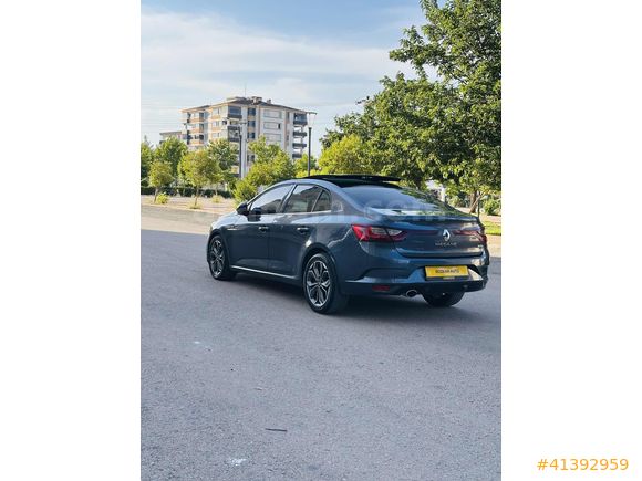 BOZKAR'DAN CAM TAVAN İCON RENAULT MEGANE DOLU PAKET
