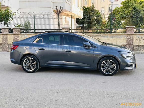 BOZKAR'DAN CAM TAVAN İCON RENAULT MEGANE DOLU PAKET