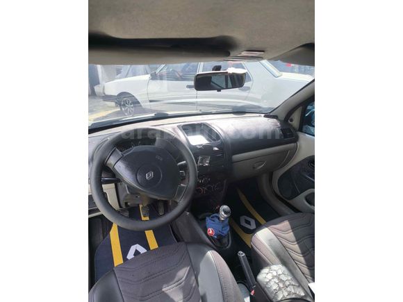  Aradığım aracı bulduğum için acil satılık !!
Sahibinden Renault Clio 1.2 Authentique  2003 Model 