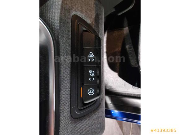 %0.99 Faiz Fırsatı ile Renault Clio 1.0 TCE Evolution X-Tronic