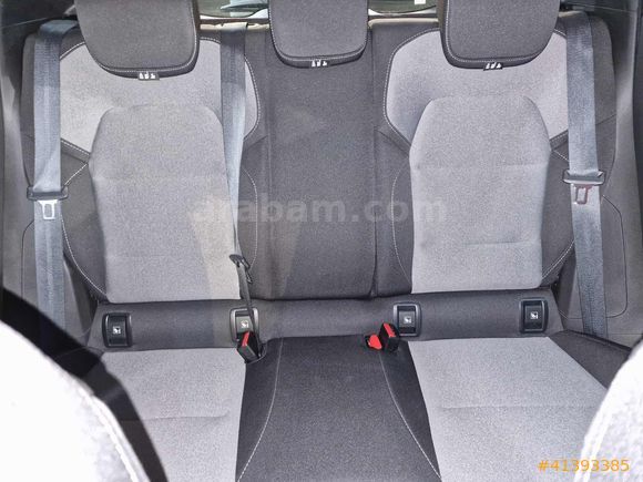 %0.99 Faiz Fırsatı ile Renault Clio 1.0 TCE Evolution X-Tronic