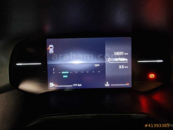 %0.99 Faiz Fırsatı ile Renault Clio 1.0 TCE Evolution X-Tronic