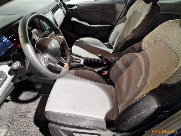 %0.99 Faiz Fırsatı ile Renault Clio 1.0 TCE Evolution X-Tronic