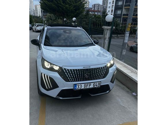 Memurdan Peugeot 2008 1.2 Hybrid Allure 2026 Model 