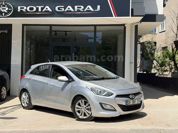 Galeriden Hyundai i30 1.6 CRDi Elite 2012 Model Kocaeli