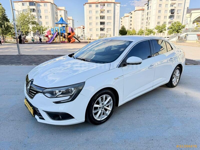 Galeriden Renault Megane 1.5 dCi Touch 2017 Model Gaziantep 228.000 km Beyaz