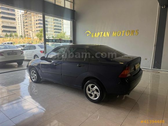 Kaptan motors'tan ford focus 2003 model klimalı