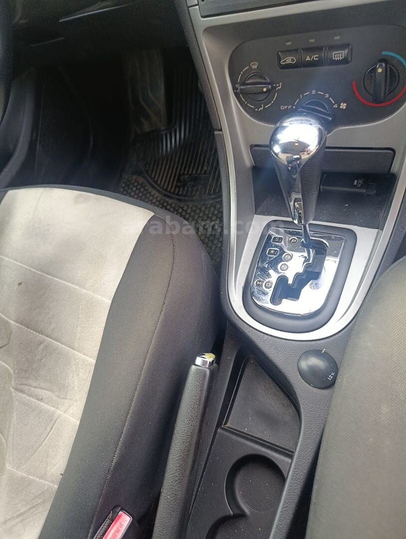 Galeriden Peugeot 307 1.6 XR 2004 Model Diyarbakır 269.000 km Mor 3