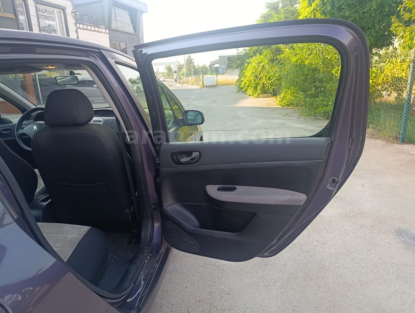 Galeriden Peugeot 307 1.6 XR 2004 Model Diyarbakır 269.000 km Mor 4