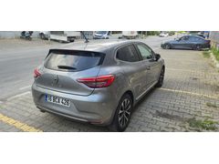 Sahibinden Renault Clio 1.0 TCe Icon 2023 Model  32.460 km Gri (metalik)