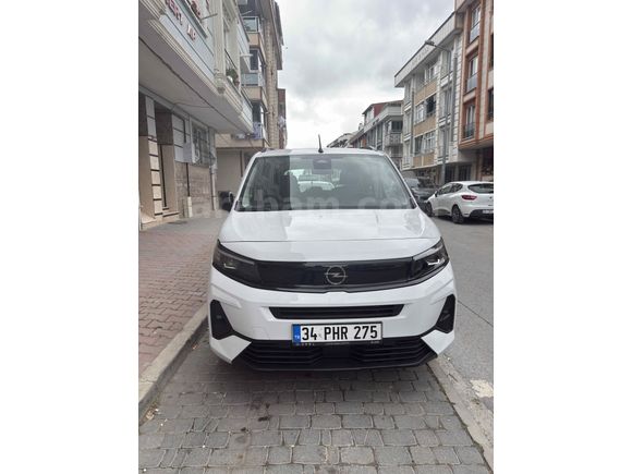 Sahibinden Opel Combo 1.5 CDTI Essential 2025 Model 
