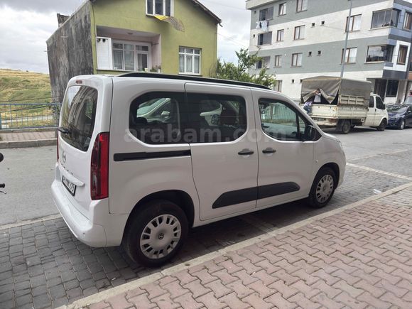 Sahibinden Opel Combo 1.5 CDTI Essential 2025 Model 