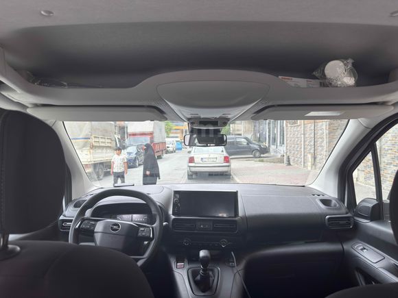 Sahibinden Opel Combo 1.5 CDTI Essential 2025 Model 