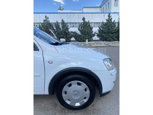 Opel Corsa 1.3 CDTI Essentia 2005 Model 