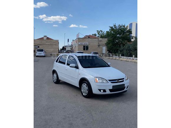 Opel Corsa 1.3 CDTI Essentia 2005 Model 