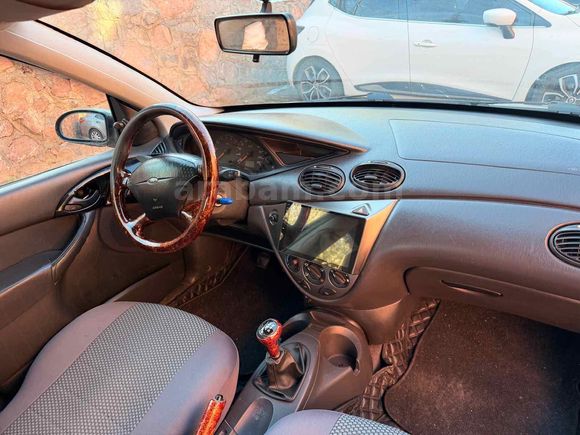 Sahibinden Ford Focus 1.6 Ambiente 2001 Model 