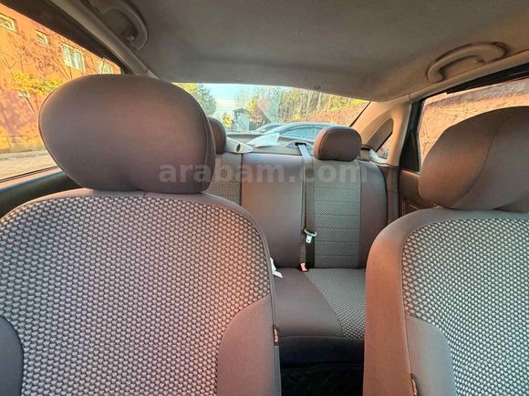 Sahibinden Ford Focus 1.6 Ambiente 2001 Model 