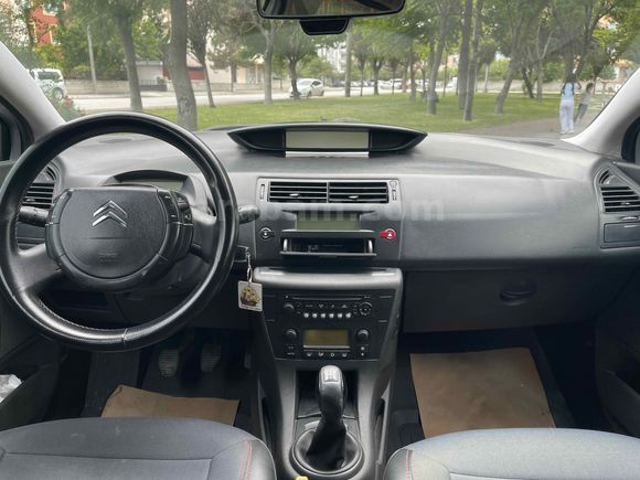     2006 Citroën C4 | Bakımlı ve Ekonomik Aile Aracı