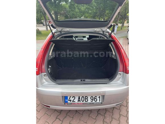     2006 Citroën C4 | Bakımlı ve Ekonomik Aile Aracı
