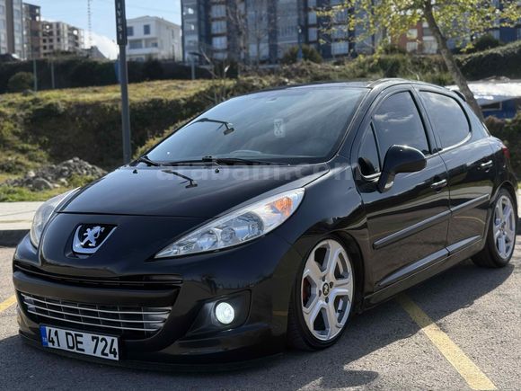 Sahibinden 2011 model Peugeot 207 1.4 HDi Trendy coil/st jant/Spacer/ kurulu Düzen