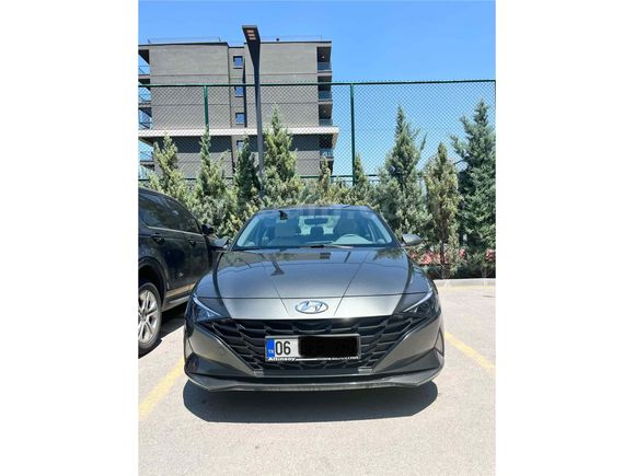 İlk Sahibinden Hyundai Elantra 1.6 MPI Style Comfort 2022 Model 