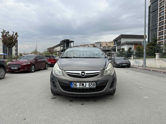 Sahibinden Opel Corsa 1.4 Twinport Essentia 2012 Model  107.000 km Kahverengi