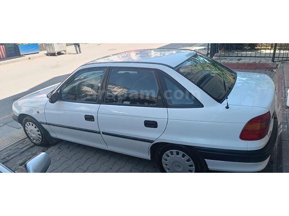 Sahibinden Opel Astra 1.6 Classic 2000 Model