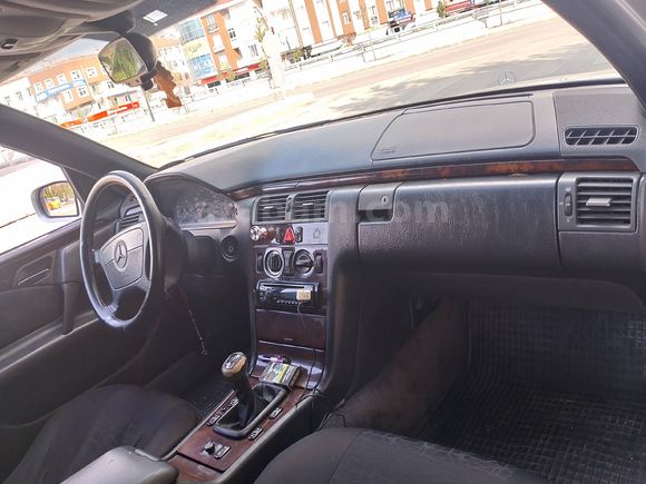 Sahibinden Mercedes - Benz E 200 Elegance 1996 Model