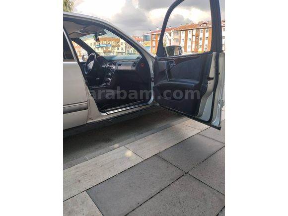 Sahibinden Mercedes - Benz E 200 Elegance 1996 Model
