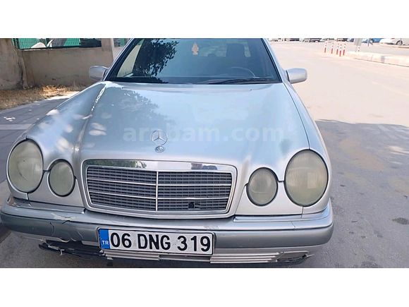 Sahibinden Mercedes - Benz E 200 Elegance 1996 Model