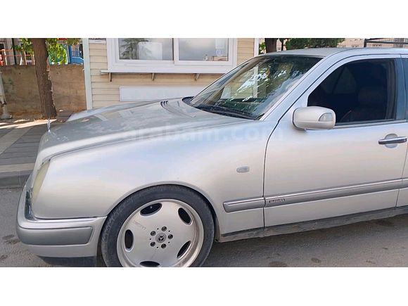 Sahibinden Mercedes - Benz E 200 Elegance 1996 Model