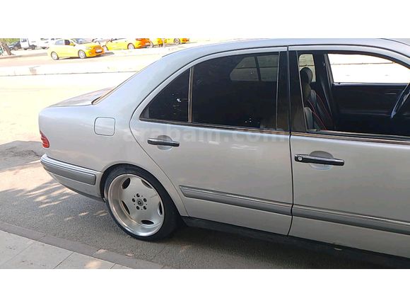 Sahibinden Mercedes - Benz E 200 Elegance 1996 Model