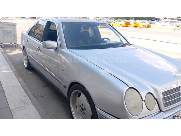 Sahibinden Mercedes - Benz E 200 Elegance 1996 Model