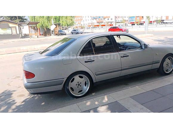 Sahibinden Mercedes - Benz E 200 Elegance 1996 Model