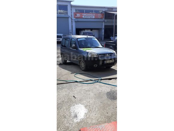 Sahibinden Peugeot Partner 1.6 HDI Adventure 2010 Model 