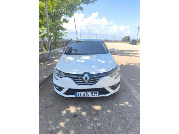 Sahibinden Renault Megane 1.5 dCi Touch 2017 Model Hatay 190.000 km Beyaz