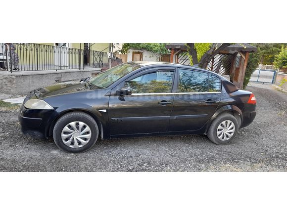 Sahibinden Renault Megane 1.6 Authentique 2005 Model  293.200 km Siyah