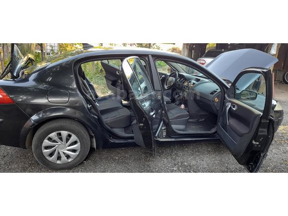 Sahibinden Renault Megane 1.6 Authentique 2005 Model  293.200 km Siyah