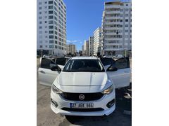 Öğretmenden emsallerinin altında otomatik ve düşük kilometreli egea 