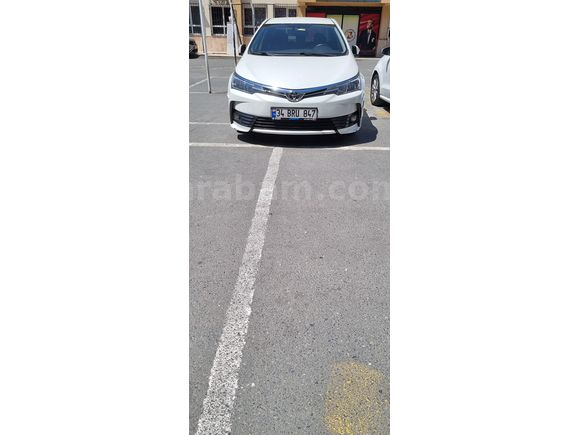 Sahibinden Toyota Corolla 1.4 D-4D Advance 2018 Model