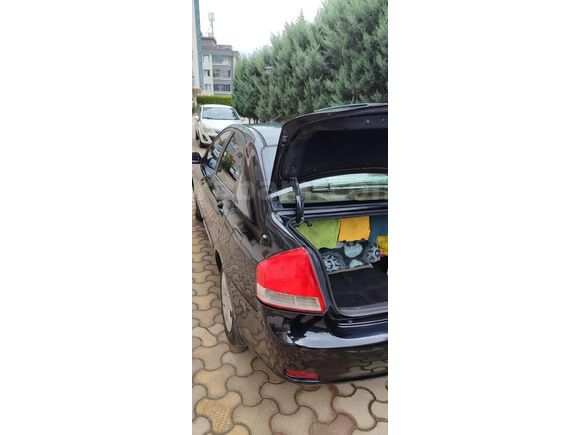 Sahibinden Kia Cerato 1.6 LX Basic 2008 Model  324.000 km Siyah