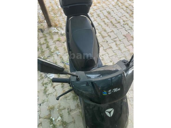 Acilll satılık elektrikli motosiklet pazarlık vardır