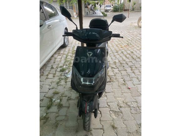 Acilll satılık elektrikli motosiklet pazarlık vardır