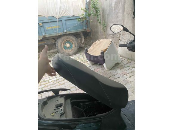 Acilll satılık elektrikli motosiklet pazarlık vardır