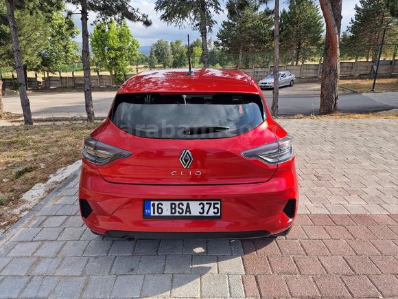 Sahibinden Renault Clio 1.0 TCe Evolution 2023 Model