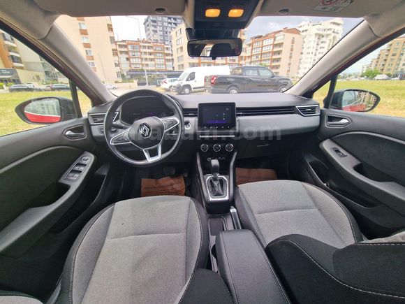 Sahibinden Renault Clio 1.0 TCe Evolution 2023 Model